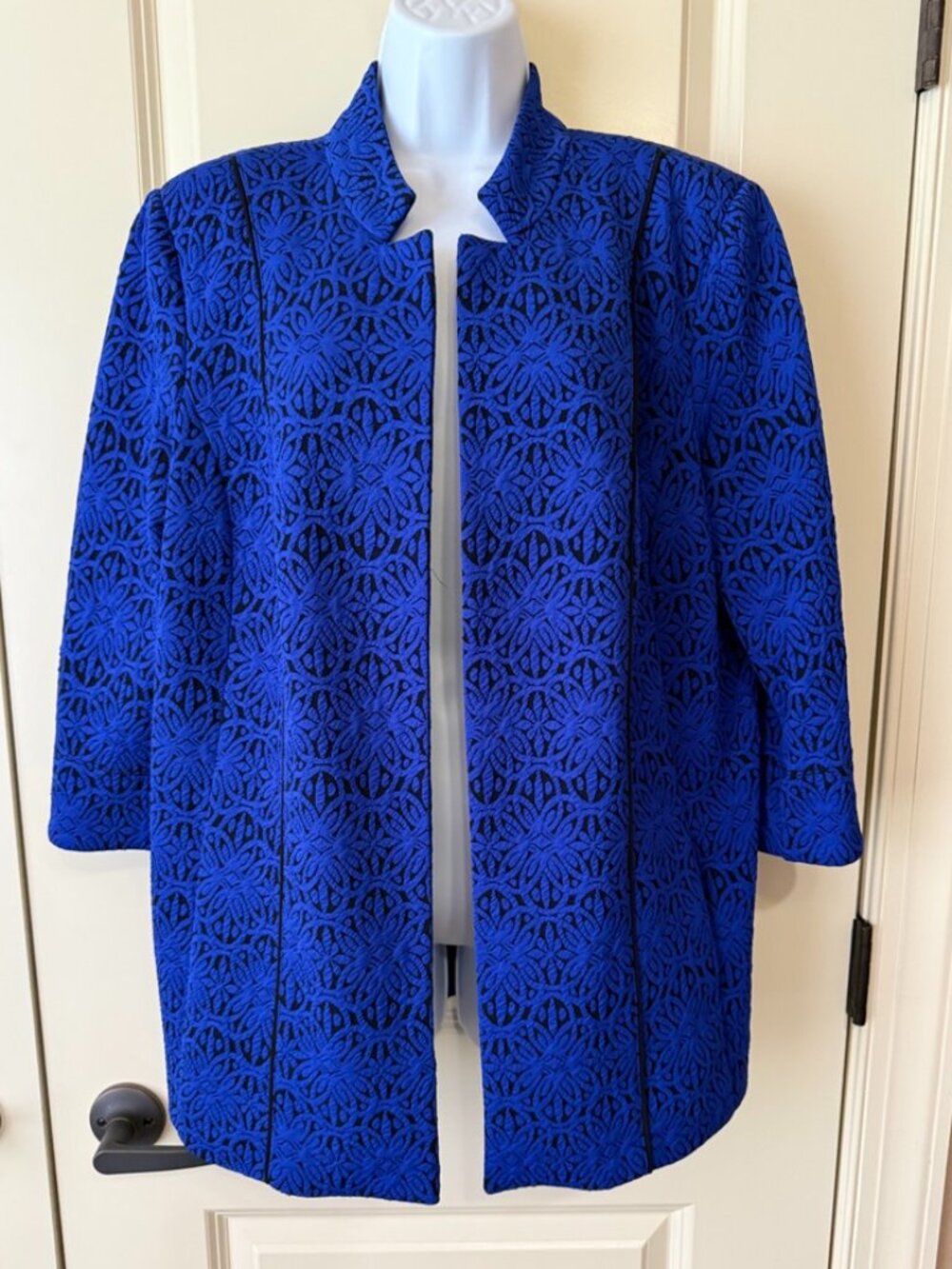 Allison Daley Blazer size 18